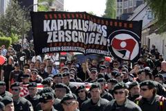 autonomiczni nacjonaliści antykapitalizm
